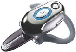 Motorola H700