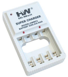 Зарядное устройство Hi-Watt BC3 для аккумуляторных батарей АА и ААА на 4 АКБ