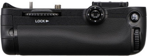 Фото батарейной ручки для Nikon D7000 Polaroid MB-D11