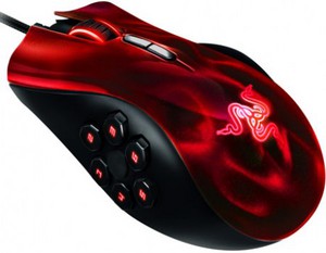 Фото лазерной компьютерной мышки Razer Naga Hex Wraith Red Edition USB