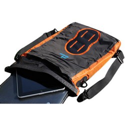 Фото водонепроницаемой сумки Aquapac 025 Stormproof Padded Dry Bag