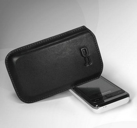 Фото кожаного чехла-сумки для Samsung i8000 Omnia II Сенатор