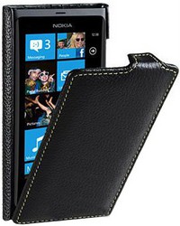 Фото кожаного чехла для Nokia Lumia 800 Aksberry