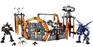 Фото радиоуправляемого конструктора LEGO Exo-Force Крепость Сентай 7709