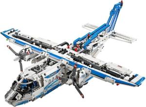 Фото конструктора LEGO Technic Грузовой самолет 42025