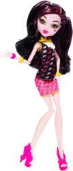 Фото куклы Mattel Monster High В кафетерии Draculaura BJM19