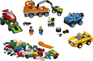 Фото конструктора LEGO Bricks & More Весёлый транспорт 4635
