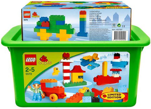Фото конструктора LEGO Duplo Ящик арт 5572 с кубиками и подарком 66236