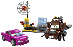 Фото конструктора LEGO Cars 2 Шпионский штаб Мэтра