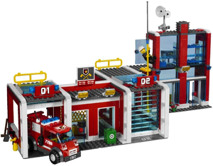 Фото конструктора LEGO City 7208 Пожарное депо