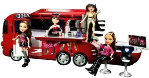Фото куклы Bratz В стиле рок с туристическим автобусом 108146