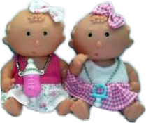 Фото куклы Shantou Gepai Пупс Малышки Веселая парочка 623057
