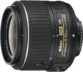 Фото объектива Nikon 18-55mm F/3.5-5.6G AF-S VR II DX Zoom-Nikkor
