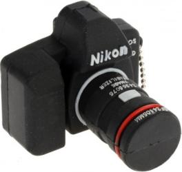 Фото флэш-диска GIFT! Фотоаппарат Nikon MD-599 4GB