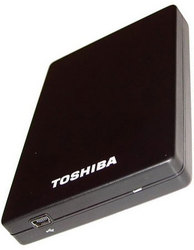 Фото внешнего HDD Toshiba StorE Alu2 PX1709E-1HG5 750GB