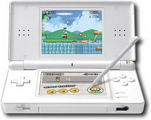 Фото игровой консоли Nintendo DS Lite