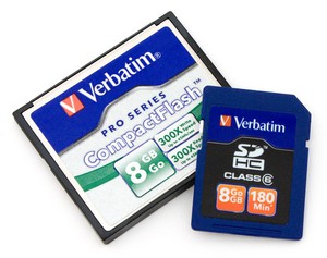 Фото флеш-карты Verbatim CF 8GB 300X PRO Series