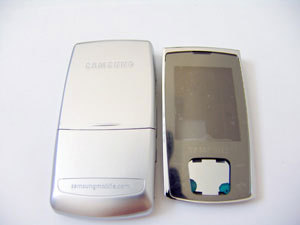 Фото оригинального корпуса для Samsung E840 (под оригинал)