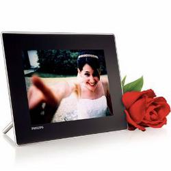 Фото цифровой рамки Philips SPF7010
