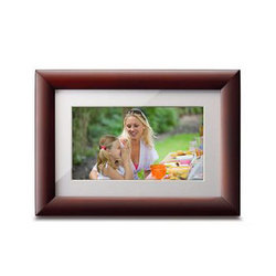 Фото цифровой рамки ViewSonic VFA724W-10E