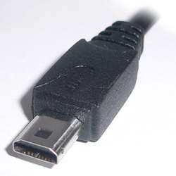 Фото USB шнура для Motorola E8 + CD