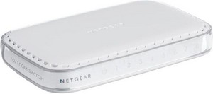 Фото свитча NETGEAR FS608