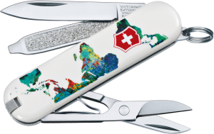 Фото швейцарского армейского ножа Victorinox Classic SD The World My Home 0.6223.L1303