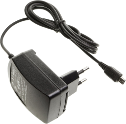 Фото универсальной зарядки Pocket Nature ADA-MNUSB-02