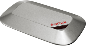 Фото внешнего SSD накопителя Sandisk Memory Vault 16GB