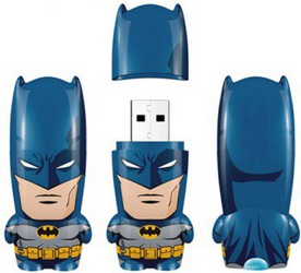 Фото флэш-диска Mimoco Mimobot Batman 16GB