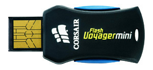 Фото флэш-диска Corsair Flash Voyager Mini 16GB