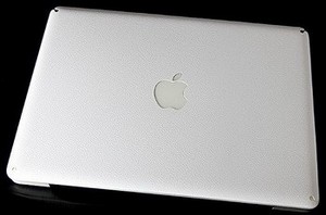Фото защитной пленки для Apple MacBook для экрана 13 дюймов Unibody SGP Laptop Cover Skin White Leather