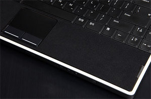 Фото защитной наклейки для Dell Studio XPS 13 SGP Wristrest