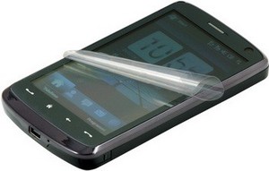 Фото защитной пленки для Nokia 5228 Cellular Line Clear Glass SPUNIBIG3 универсальная